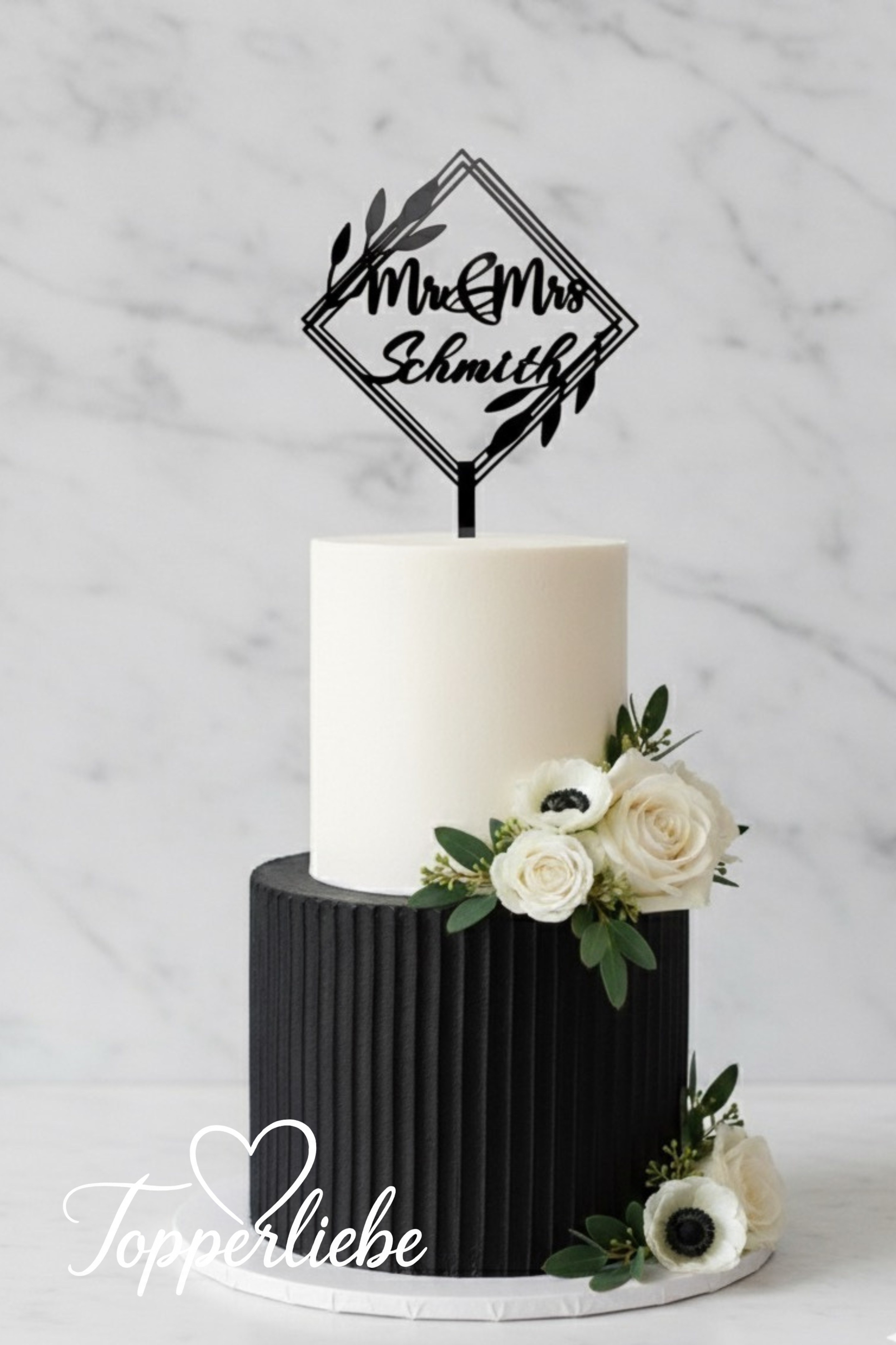 Geometrischer Mr & Mrs Torten Topper mit Nachname – eleganter Hochzeitstopper in modernem Stil