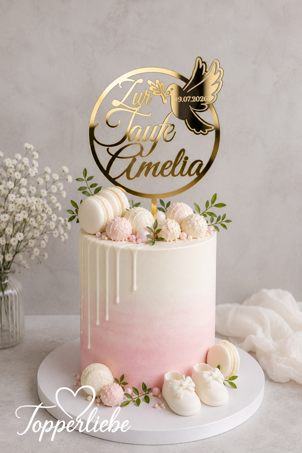 Personalisierter Cake Topper zur Taufe mit Name und Taube mit graviertem Taufdatum