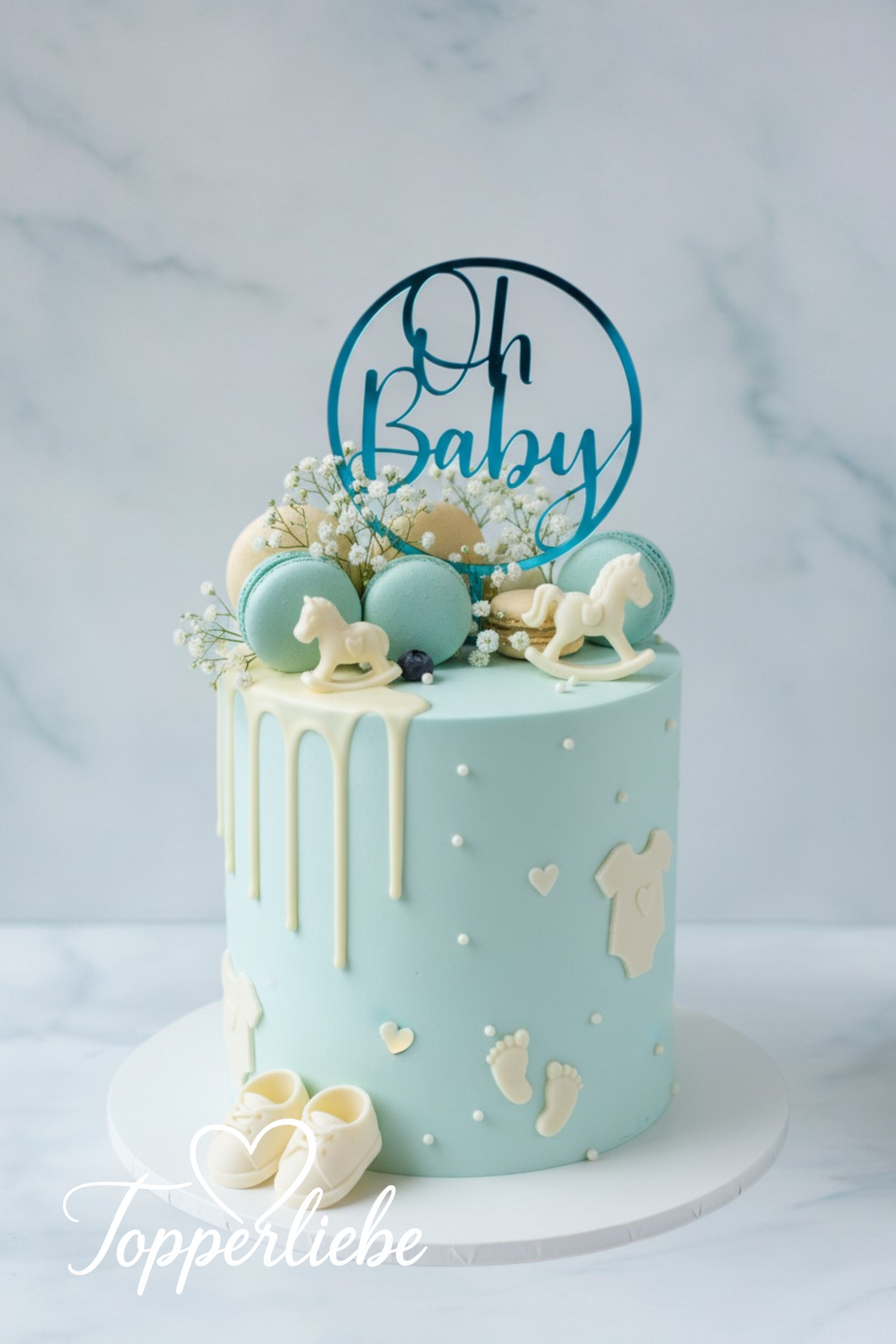 Torten Topper „Oh Baby“ im Kreis, Variante 1 – runder Cake Topper in Blau auf Baby Shower Torte, Design von Topperliebe