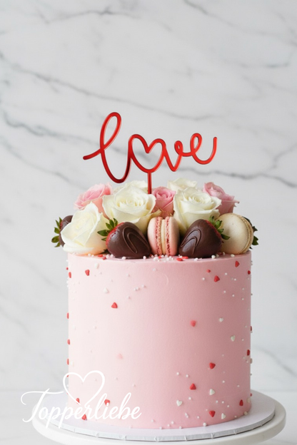 Moderner Torten Topper mit Schriftzug „Love“ – elegante Tortendeko für Hochzeit, Valentinstag oder Jubiläum, romantisches Herzmotiv.