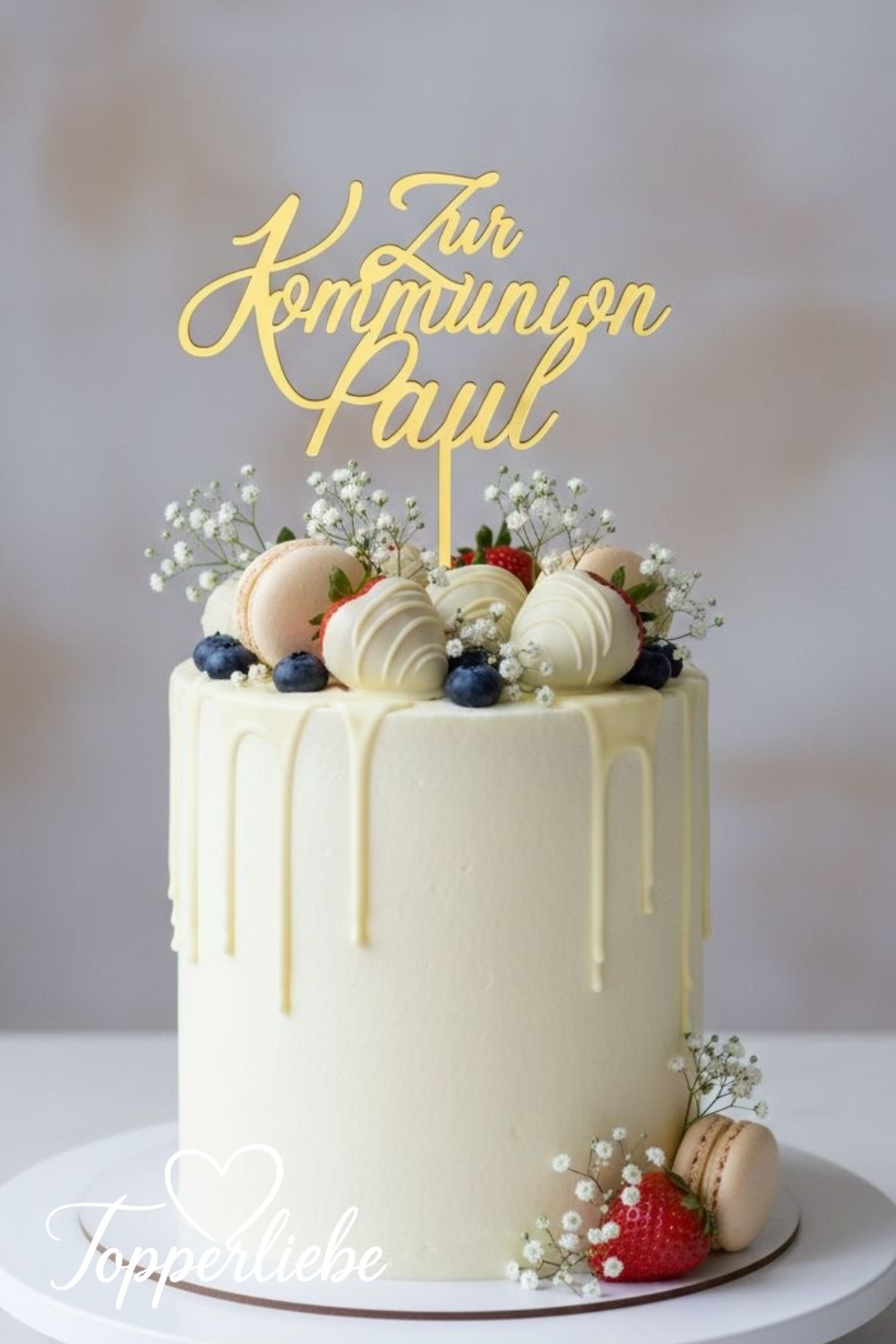 Personalisierter Cake Topper Zur Kommunion mit Name auf eleganter Kommunionstorte